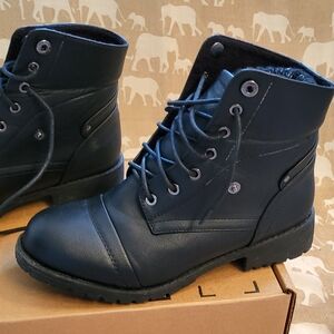 Women's Black Lace-Up Ankle Boots